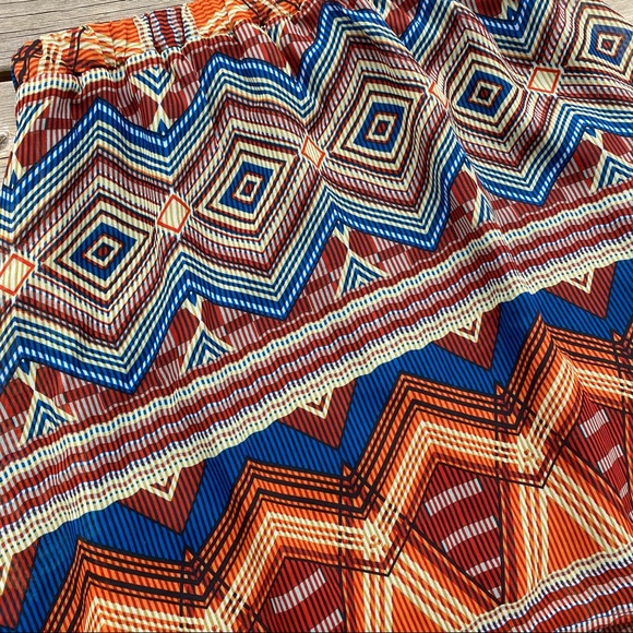 3/$25 || Forever 21 Flowy High-Low Skirt - Picture 2 of 6